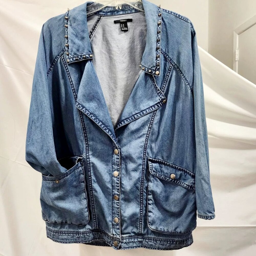 Women's Forever 21 Oversized Spiked Collar Denim Jacket, Med